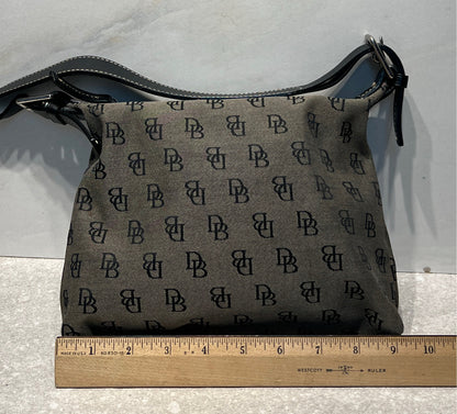 Dooney And Bourke Handbag *