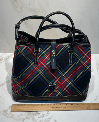 Dooney and Bourke Handbag - like new