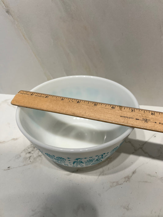 Pyrex Bowl 402