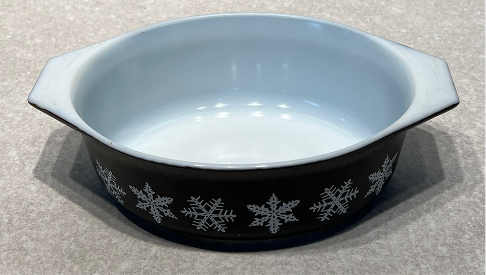 Pyrex Snowflake Bowl 043 - No Cover