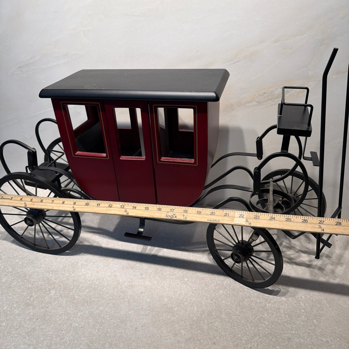 Byer's Choice Stagecoach Wagon