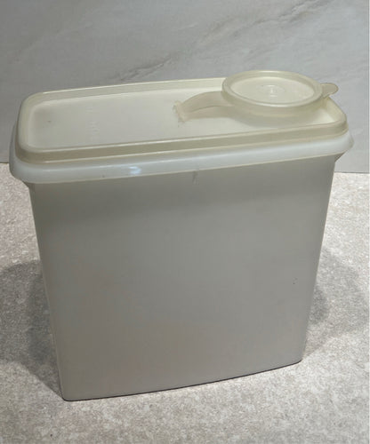 Tupperware Container