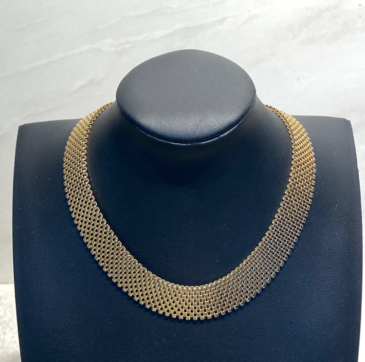 Coro Necklace