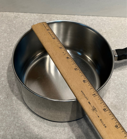 Covered Farberware Pot