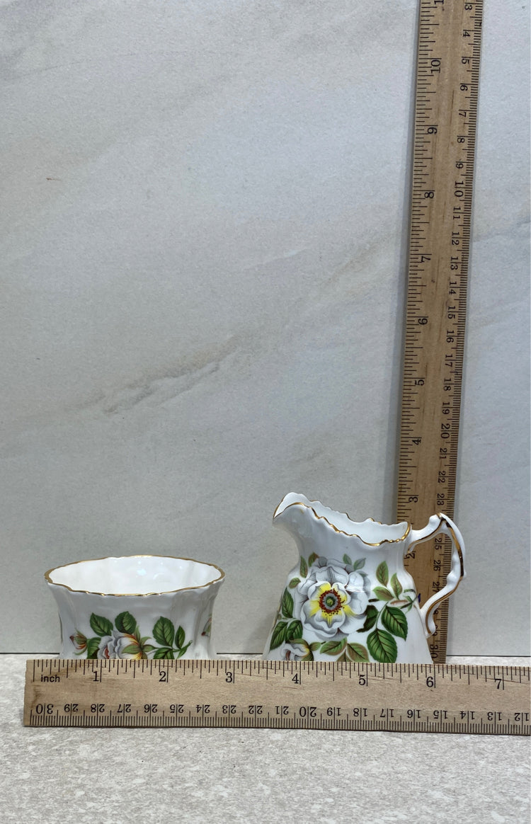 Sugar And Creamer