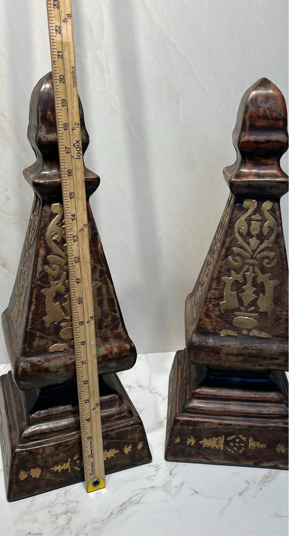 Set of 2 Figurines