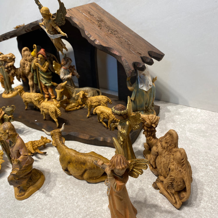 Italy Nativity Set