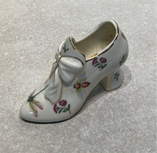 Shoe