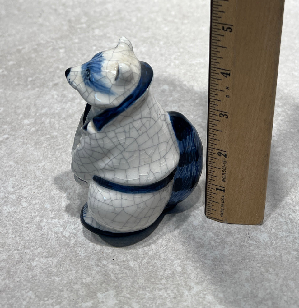 Dedham Pottery Raccoon