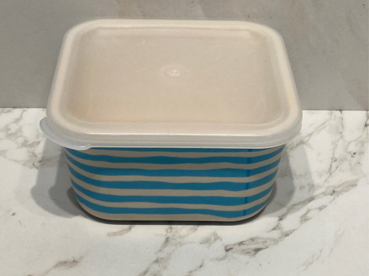 Container
