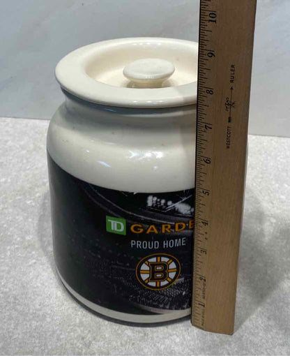 TD Garden Covered Jar