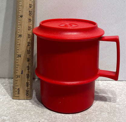 Set of 4 Tupperware cups with Covers