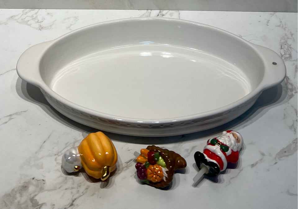 Nora Fleming Casserole with 3 Charms