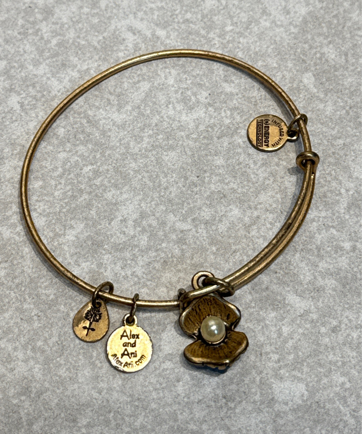 Bracelet