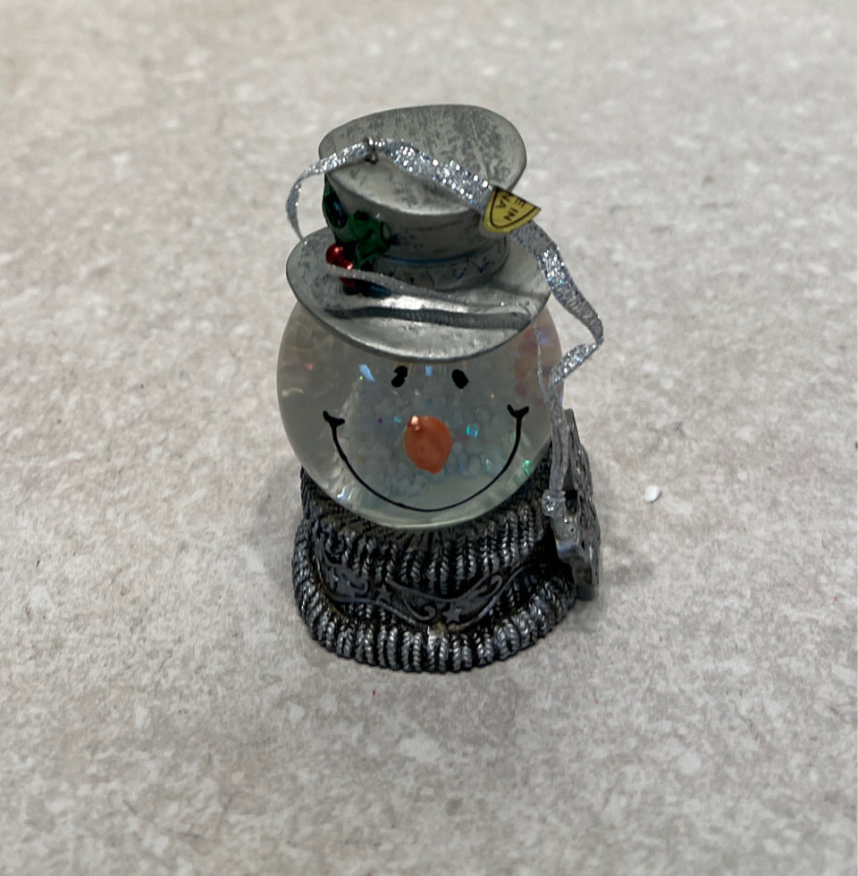 Christmas Snowglobe Ornament