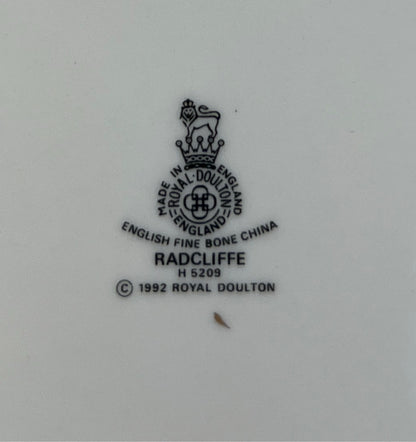 Royal Doyulton Radcliffe - 26 Plates