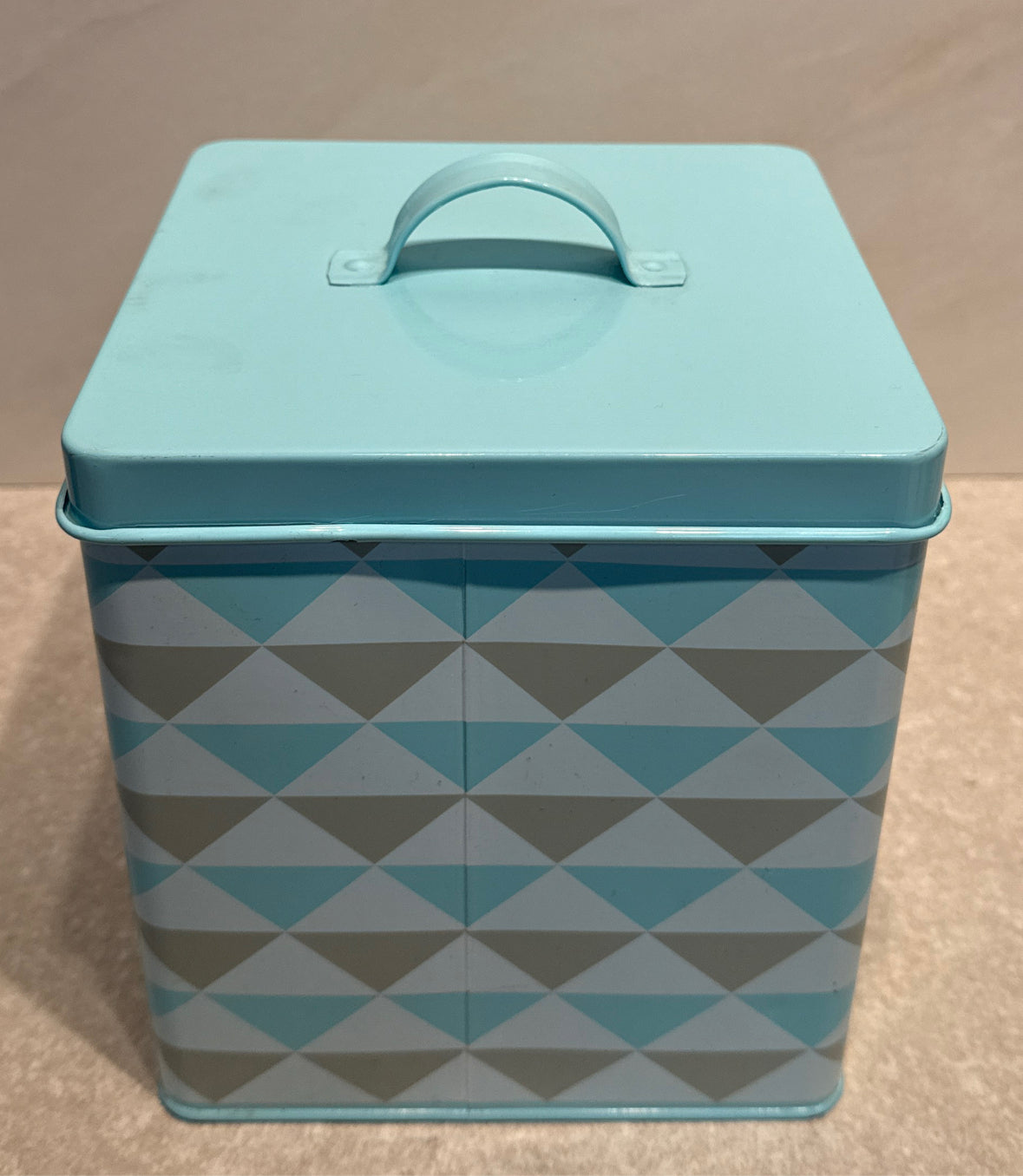 Covered Tin