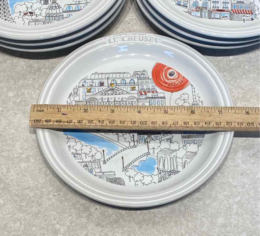 Le Creuset - Set of 7 Paris Plates