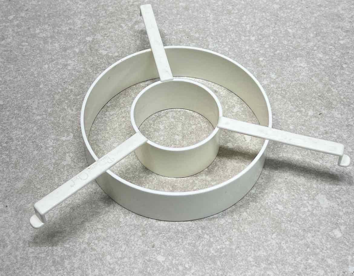 Pampered Chef Cake Divider