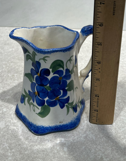 Blueberrie Pitcher