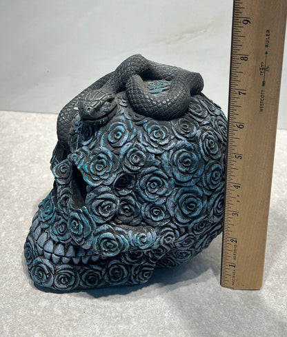 Lighted Skull Head
