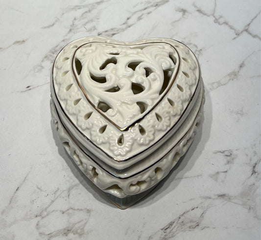 Covered Heart Dish
