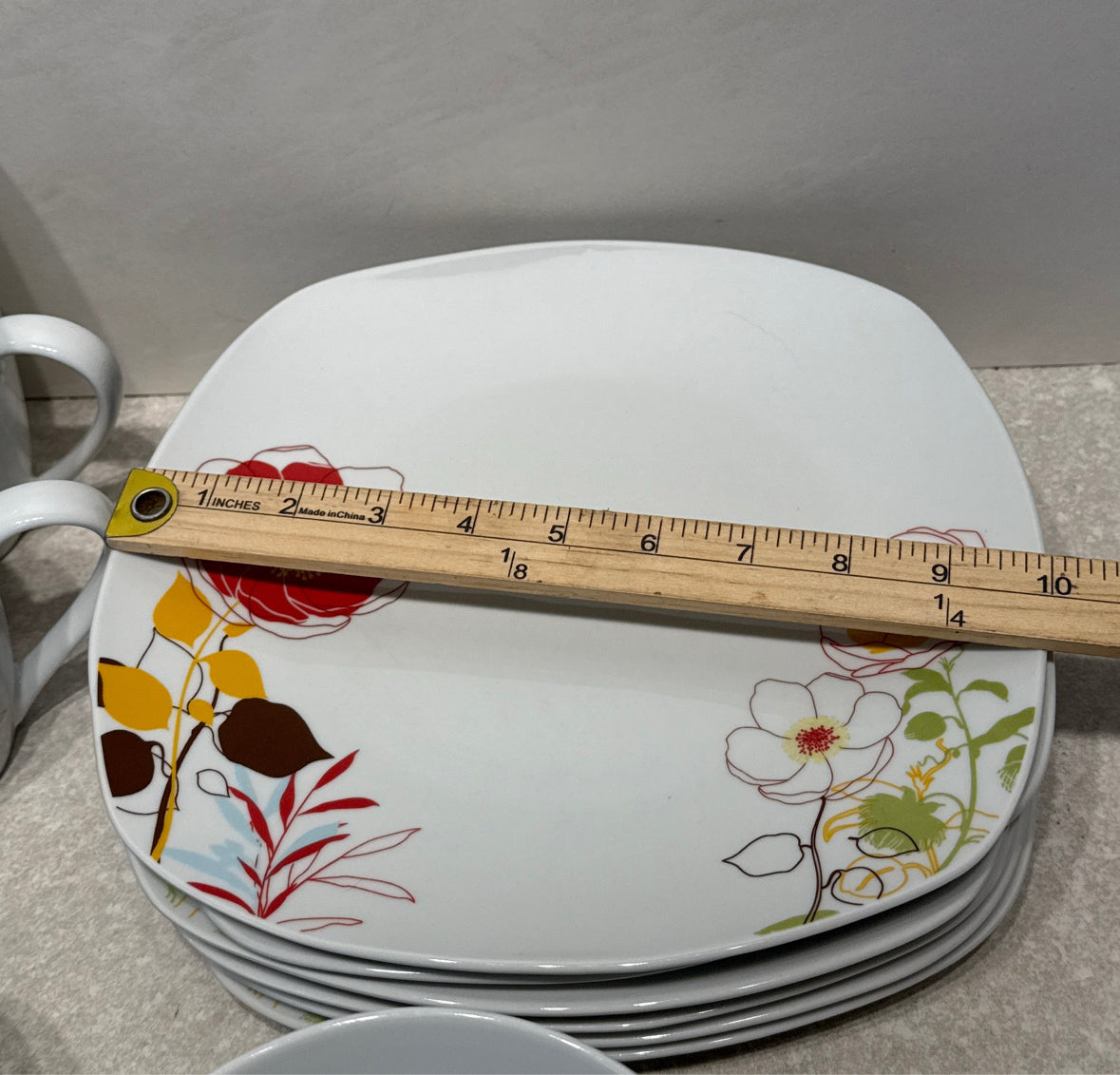 Dinnerware Set