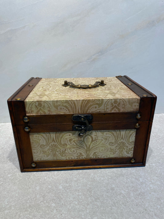 Covered box