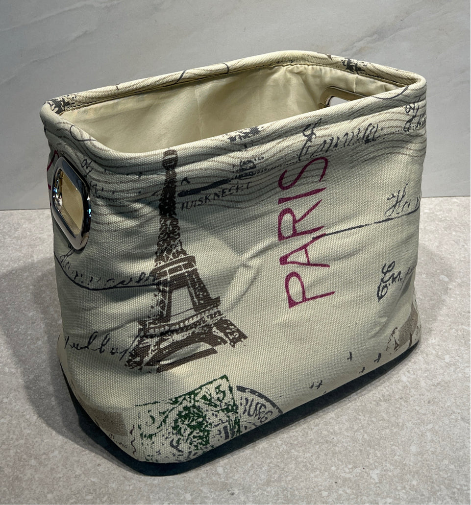 Paris Bucket