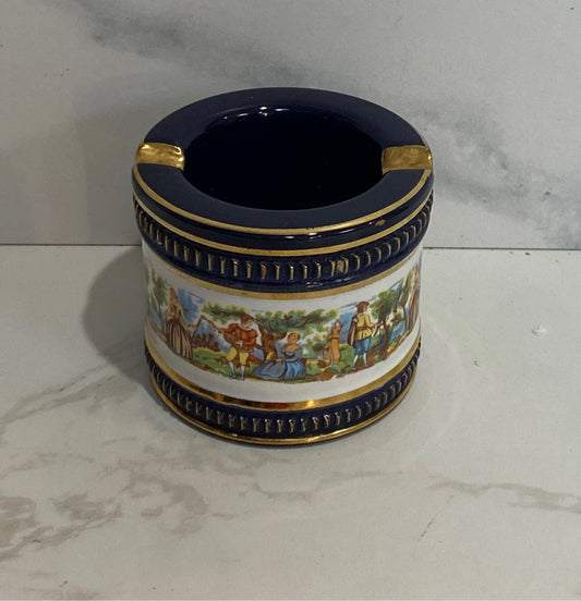 Ashtray