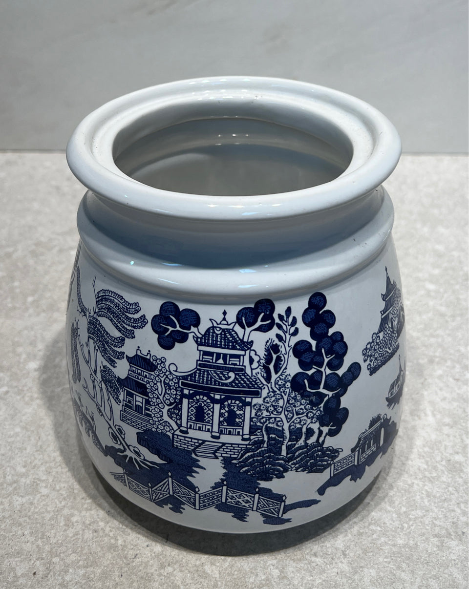 Blue Willow Jar