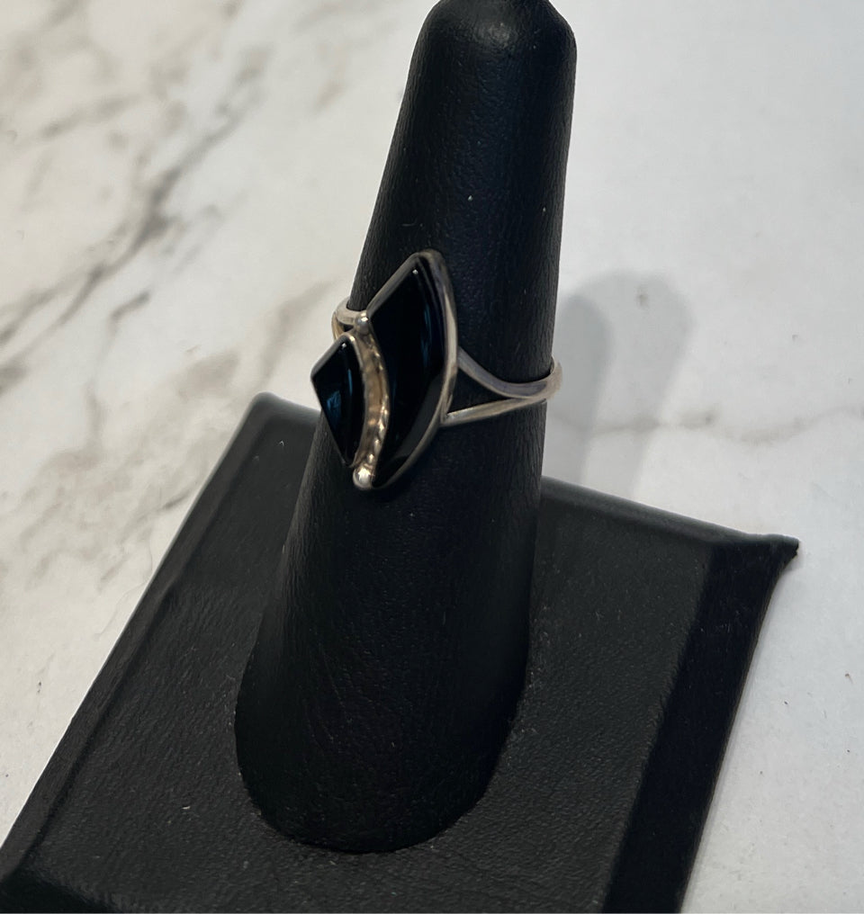 Sterling Ring Sz 7