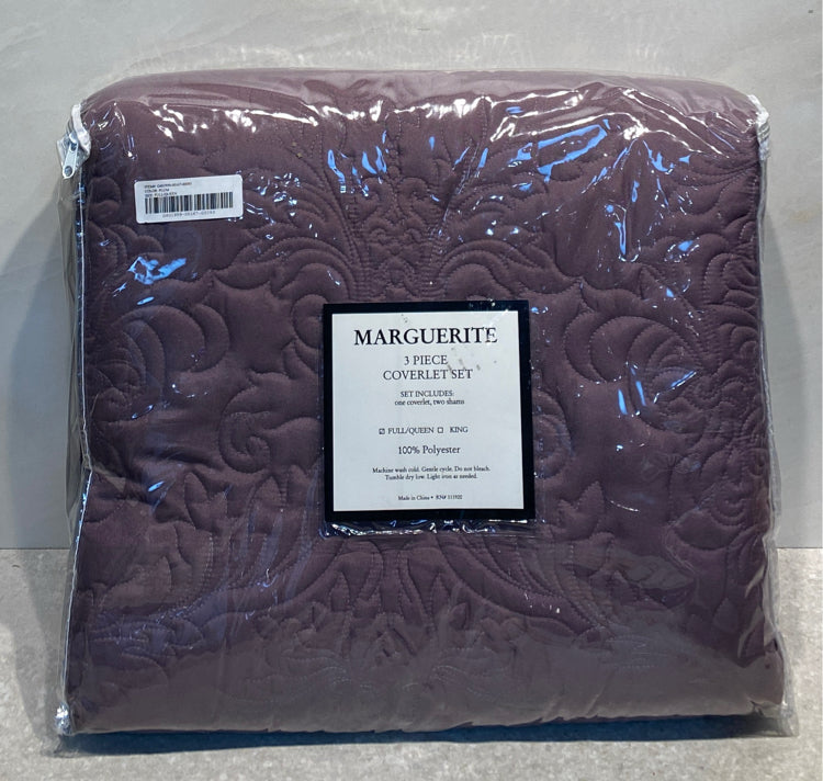New 3 Piece Coverlet Set