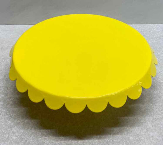 Yellow Cake Plate