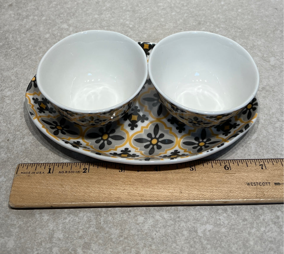 Tray With 2 Bowls