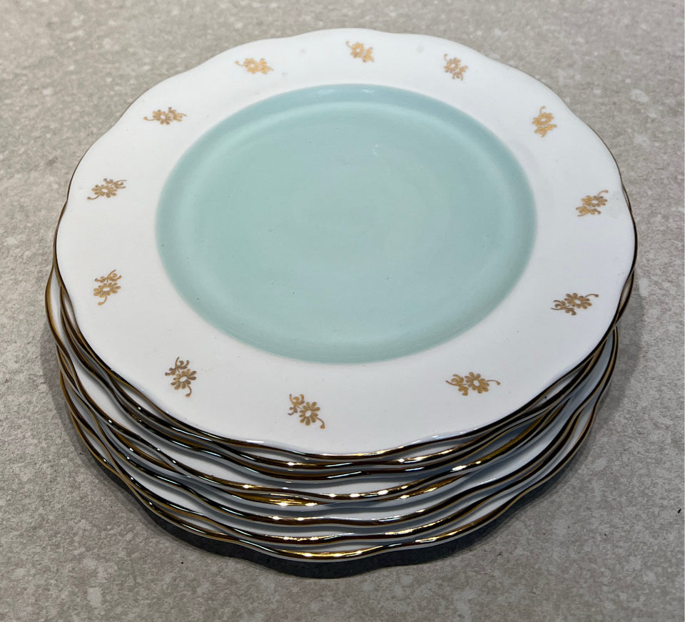 Set of 8 England Plates