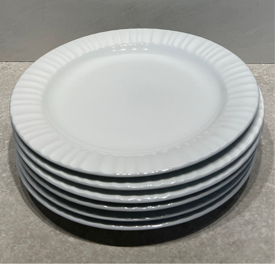 Set of 6 Corning Ware Plates
