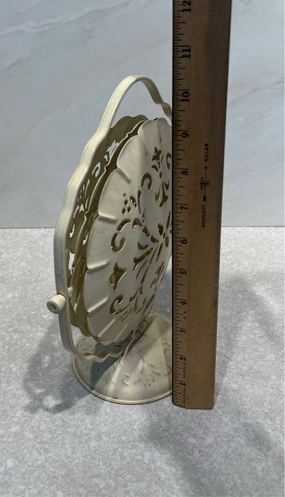 Metal 3 Tier