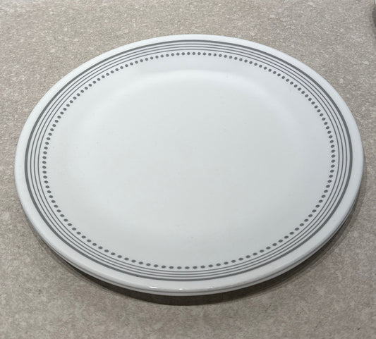 Set of 2 Corelle Plates