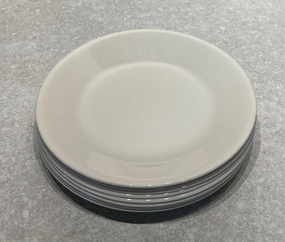 Set of 8 Corelle Plates