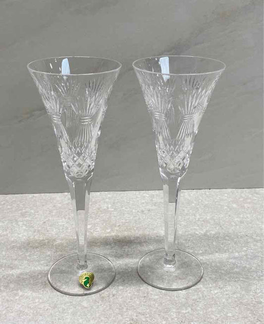 Set of 2 Champagne Glasses