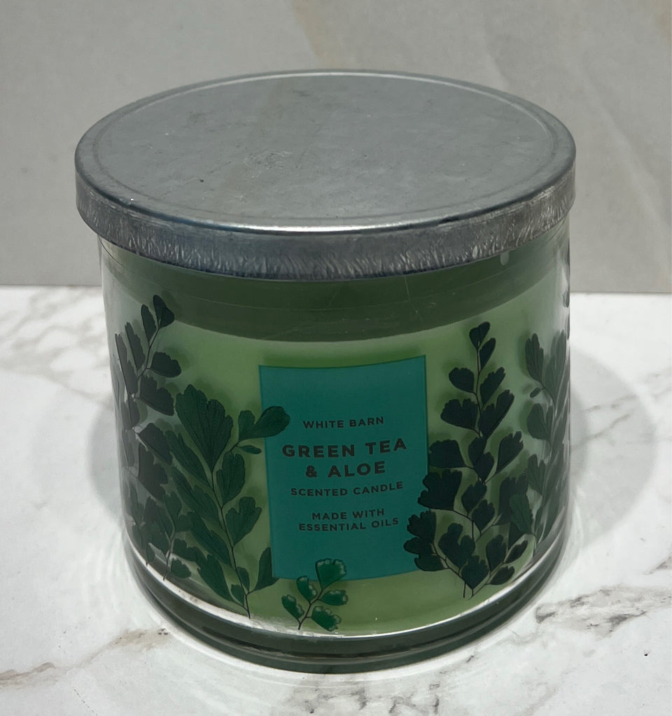 White Barn Candle