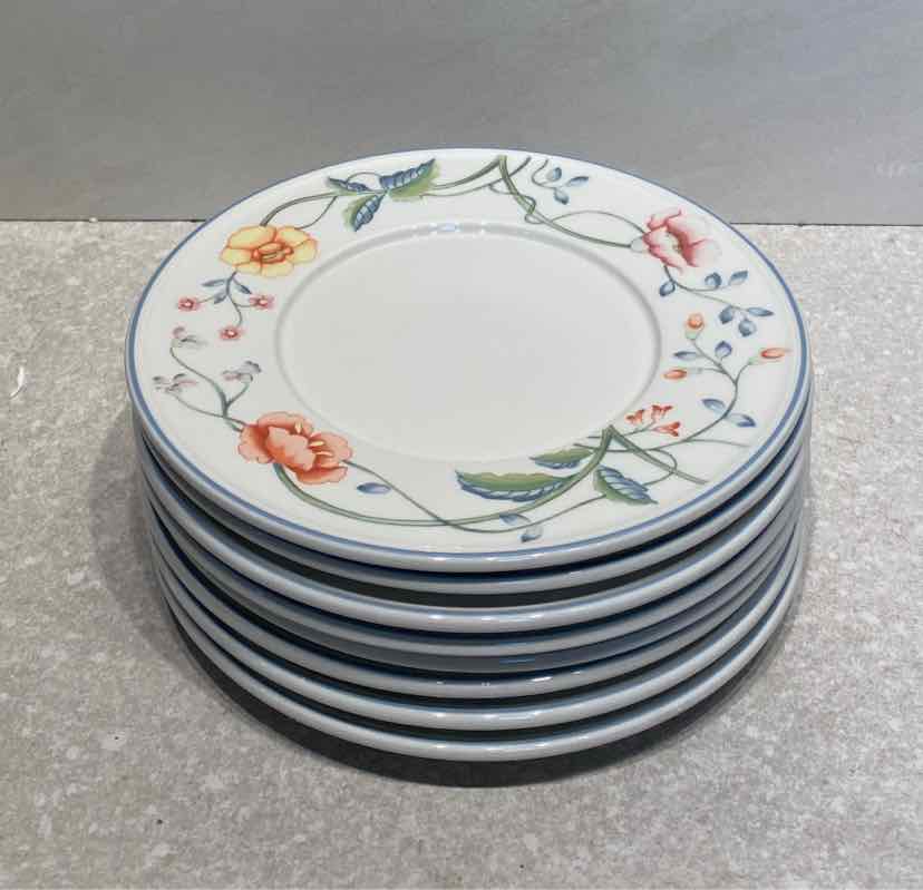 Set of 8 Villeroy and Boch Plates