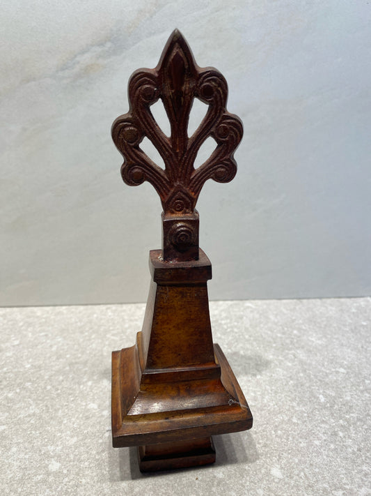 Finial Decor