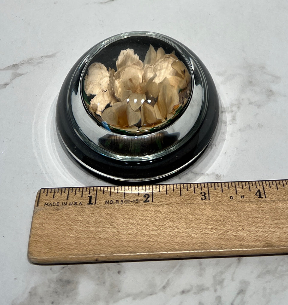 Paperweight