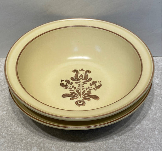 Set of 2 Pfaltzgraff Bowls