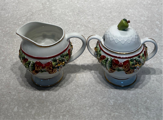 Waterfod Holiday Heirlooms Sugar and Creamer