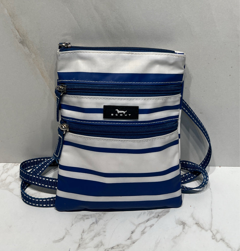 Scout Crossbody