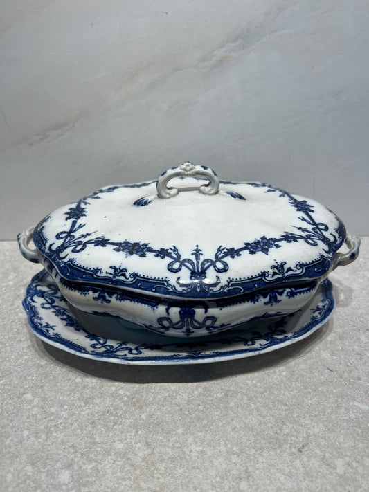 3-Piece Alexis Covered Casserole with Underplate