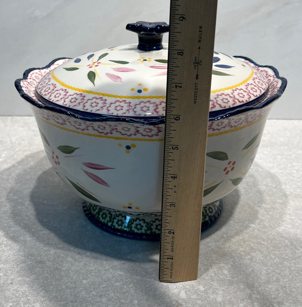 Temptations Covered Bowl